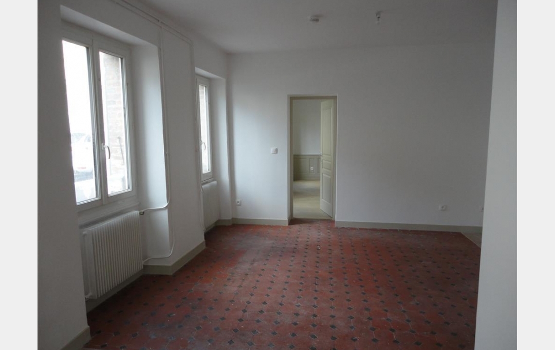 REPUBLIQUE IMMOBILIER : Maison / Villa | SENS (89100) | 60 m2 | 595 € 