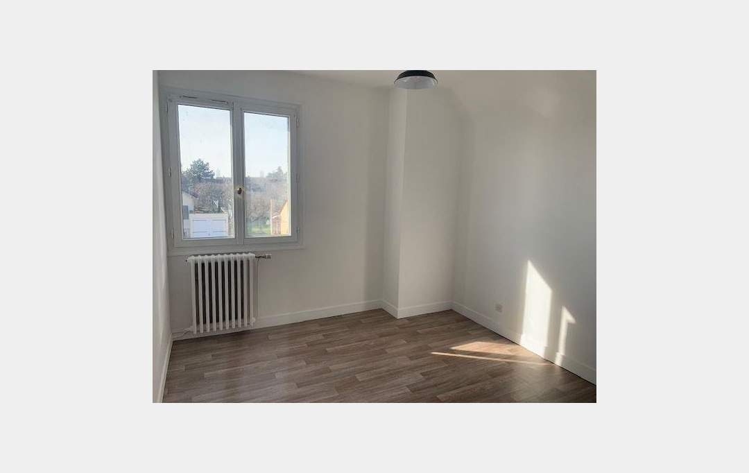 REPUBLIQUE IMMOBILIER : House | MAILLOT (89100) | 119 m2 | 1 150 € 